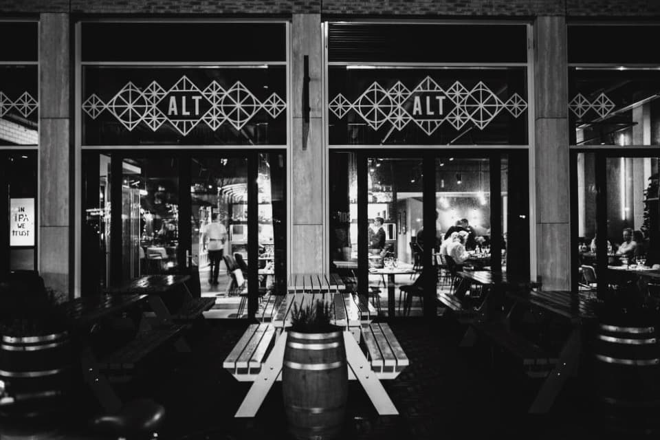 Photo of Bar Alt